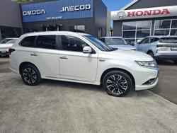 2017 Mitsubishi Outlander PHEV LS