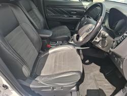 2017 Mitsubishi Outlander PHEV LS