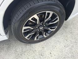 2017 Mitsubishi Outlander PHEV LS