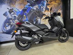 2026 Yamaha XMAX 300 (CZD300A) Grey