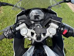 2024 Triumph DAYTONA 660 White