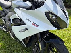 2024 Triumph DAYTONA 660 White