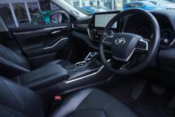 2023 Toyota Kluger Grande