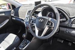 2016 Hyundai Accent Active