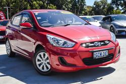 2016 Hyundai Accent Active