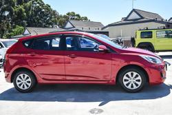 2016 Hyundai Accent Active