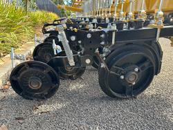 0 Tatu Tls Tatu Linkage Double Disc Seeder - Aged YELLOW