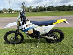 2024 HUSQVARNA TE300i White