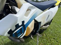 2024 HUSQVARNA TE300i White