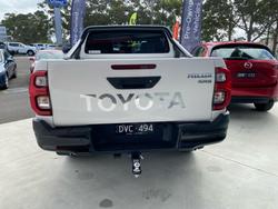 2025 Toyota HiLux SR5 48V
