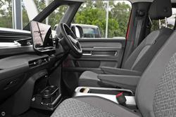 2024 Volkswagen ID. Buzz Pro BEV560