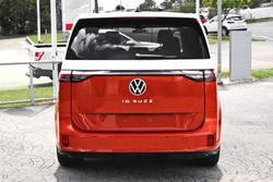 2024 Volkswagen ID. Buzz Pro BEV560