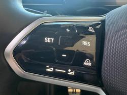 2024 Volkswagen ID. Buzz Pro BEV560