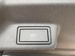 2024 Volkswagen ID. Buzz Pro BEV560