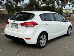 2013 Kia Cerato S YD Clear White