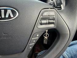 2013 Kia Cerato S YD Clear White