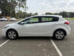 2013 Kia Cerato S YD Clear White