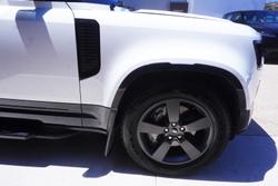 2025 Land Rover Defender 110 D350 X-Dynamic SE