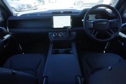 2025 Land Rover Defender 110 D350 X-Dynamic SE