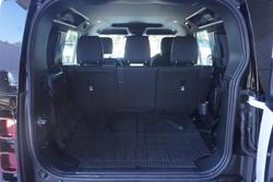2025 Land Rover Defender 110 D350 X-Dynamic SE