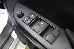 2023 Toyota Hilux SR