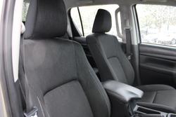 2023 Toyota Hilux SR