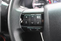 2023 Toyota Hilux SR