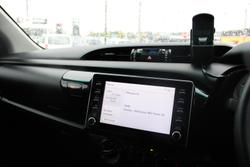 2023 Toyota Hilux SR