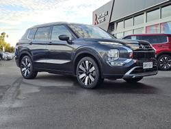 2025 Mitsubishi Outlander Exceed