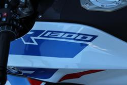 2025 BMW R 1300 R Performance