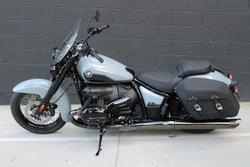 2025 BMW R 18 Classic Blacked Out