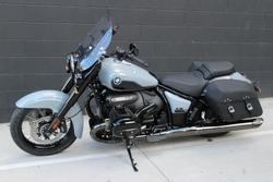 2025 BMW R 18 Classic Blacked Out