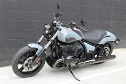 2025 BMW R 18 Blacked Out