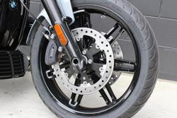 2025 BMW R 18 Blacked Out