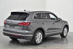 2021 Volkswagen Touareg 170TDI