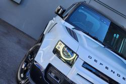 2025 Land Rover Defender 110 D350 X-Dynamic SE