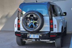 2025 Land Rover Defender 110 D350 X-Dynamic SE