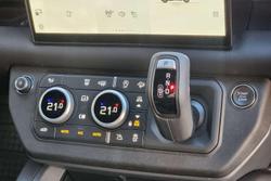 2025 Land Rover Defender 110 D350 X-Dynamic SE