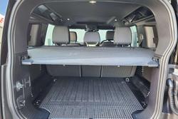 2025 Land Rover Defender 110 D350 X-Dynamic SE