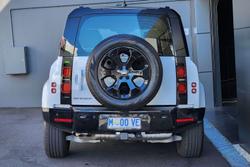 2025 Land Rover Defender 110 D350 X-Dynamic SE