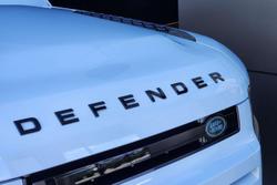 2025 Land Rover Defender 110 D350 X-Dynamic SE