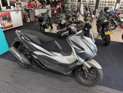 2018 Honda Forza 300 (NSS300)