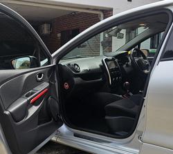 2017 Renault Clio R.S. 200 Sport IV B98 Phase 2 Mercury Grey