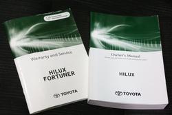 2023 Toyota Hilux SR5