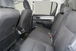 2023 Toyota Hilux SR5