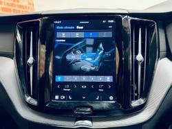 2022 Volvo XC60 B6 R-Design MY22 AWD Crystal White