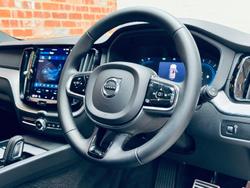 2022 Volvo XC60 B6 R-Design MY22 AWD Crystal White