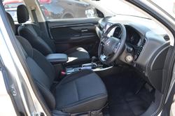 2020 Mitsubishi Outlander ES