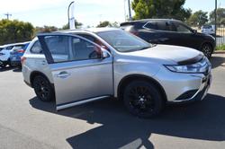 2020 Mitsubishi Outlander ES