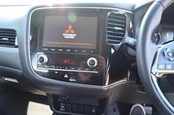 2020 Mitsubishi Outlander ES